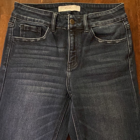 NWOT KanCan Dark Wash Highwaisted Bootcut Denim Jeans with Distressed Knees - Picture 4 of 6